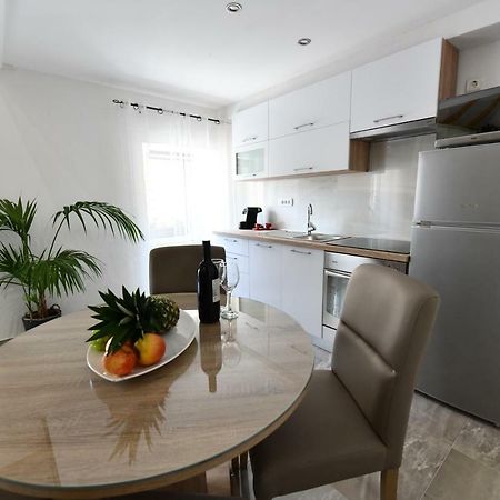 Apartment Lavanda 锡尼 外观 照片