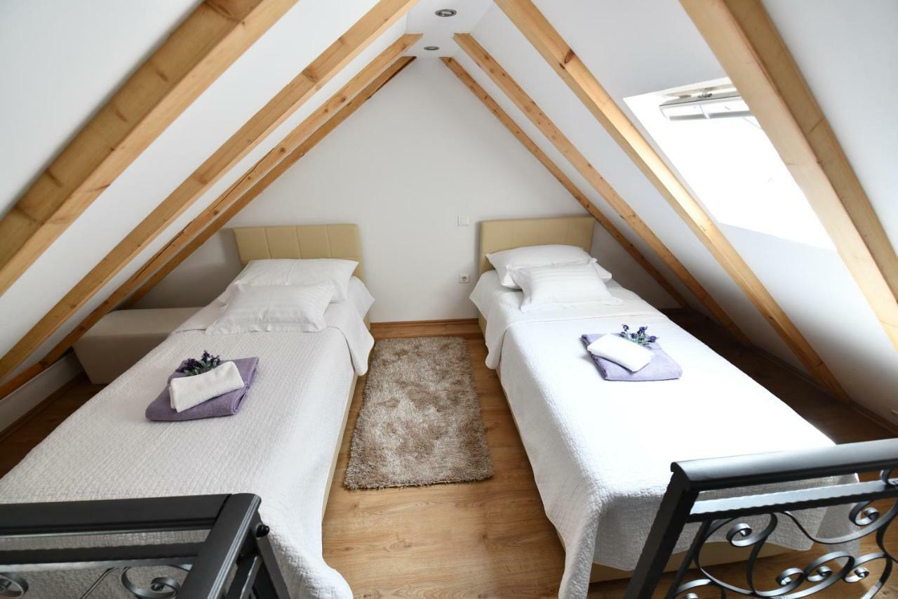 Apartment Lavanda 锡尼 外观 照片