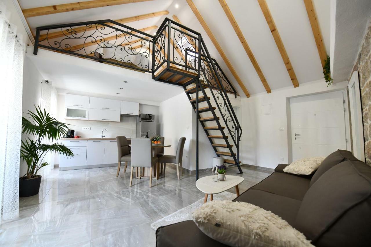 Apartment Lavanda 锡尼 外观 照片