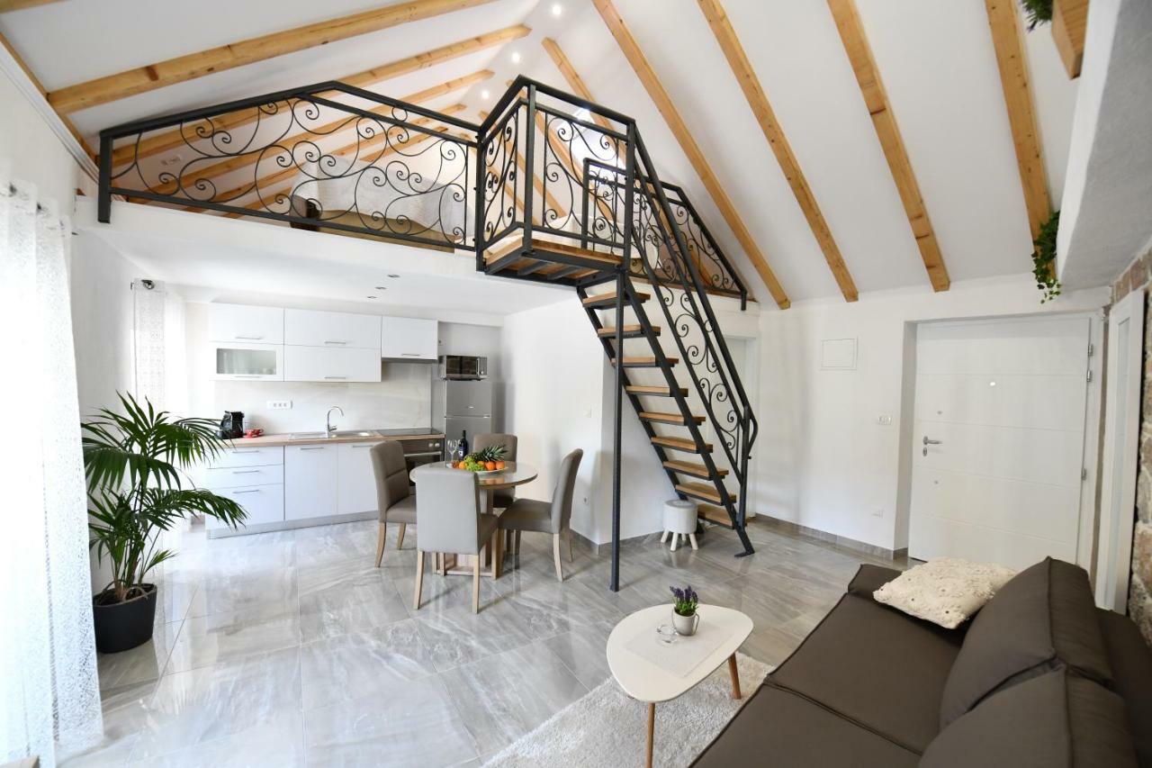 Apartment Lavanda 锡尼 外观 照片